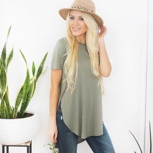 ambiance Army Green Short Sleeve With Side Slit Size Medium Brand New With Tags